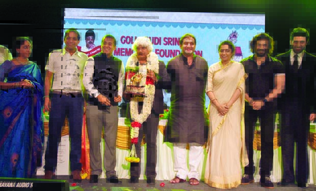 Suhasini Maniratnam, Madhavan and Abhishek Bachchan at the Gollapudi Srinivas Award (Photo: Manivasagan Namasivayam) Suhasini Maniratnam, Madhavan and Abhishek Bachchan at the Gollapudi Srinivas Award (Photo: Manivasagan Namasivayam)
